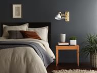 Charcoal on the bedroom walls (image via Freepik)